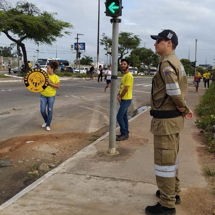 SMTT realiza ações educativas na Tancredo Neves e no Terminal Leonel Brizola - SMTT Aracaju